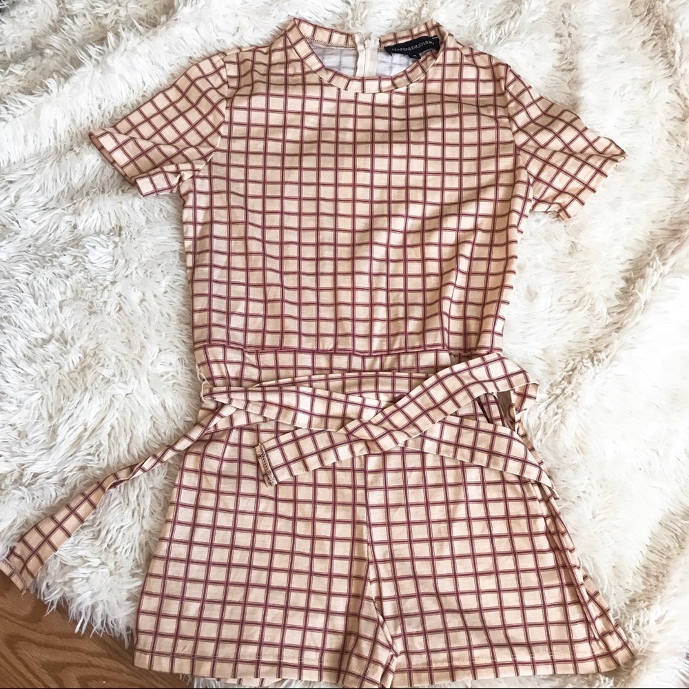 💓Chic plaid romper!